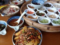 -包整·丝娃娃(一览甲秀楼风景店)