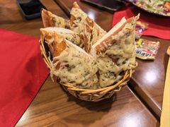 奶酪蒜蓉面包-申德勒加油站西餐厅Schindlers Tankstelle(上海外滩店)