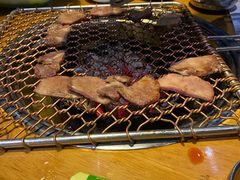 雪花80％厚切牛舌-老炉家木炭烤肉(长江国际店)