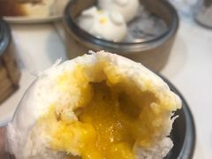 金沙肥猪仔-点点心点心专门店(湾仔店)