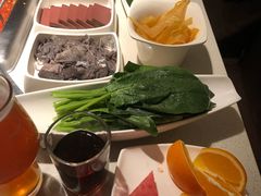 -海底捞火锅鲜切牛肉主题店(长寿路店)