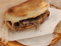 腊汁肉夹馍-焦记老潼关肉夹馍(东五路店)
