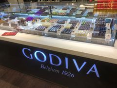 面包甜点陈列柜-GODIVA(国际金融中心店)