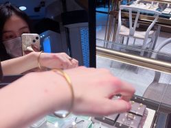 -周大福 CHOW TAI FOOK(新世界百货崇文店)