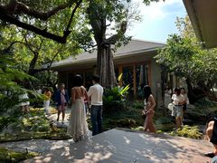 -Chom Cafe and Restaurant