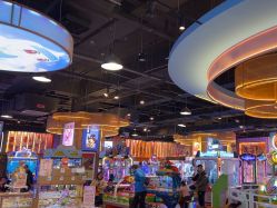 -卡通尼乐园(荟聚中心店)
