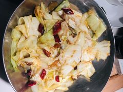 手撕包菜-遇见湘·地道湖南菜(喜悦店)