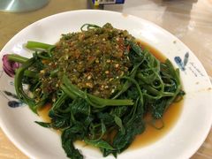 剁椒藤菜-洪霞餐馆