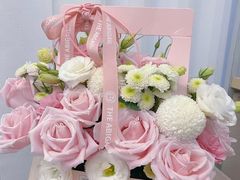 -上海星瀚奔驰4S店(红柳路店)