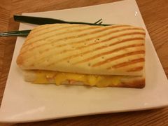 1070-星巴克臻选(广州沙面店)