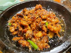 酱爆石锅蛙-绿茶餐厅