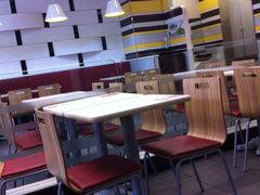 大堂-百富烤霸 烤鸡汉堡(天津路店)