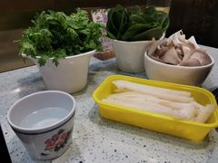 茼蒿-烹然四季椰子鸡火锅(团结湖总店)