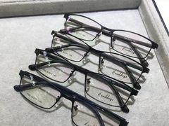 -华彬眼镜专业渐进配镜(潘家园店)