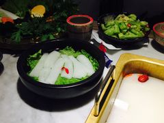 -尚尚仙·酸汤猪手·猪肚鸡火锅(华联万柳购物中心店)