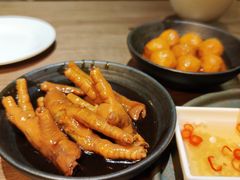 鲍汁凤爪-来龙里 精致 东南亚餐室(万象城店)