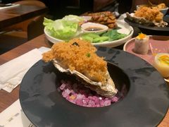 盐烤香酥生蚝配鱼子酱-星叶·东南亚料理(宁波万象汇店)