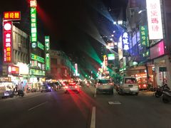 -六合夜市