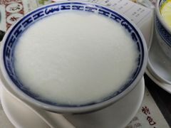 双皮奶-周大娘牛乳(旧寨古村总店)