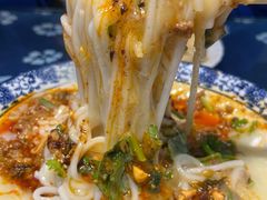 -云南李记罐罐米线饵丝小吃(汉中门金鹰店)