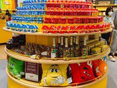 -m豆巧克力世界(上海世茂广场店)