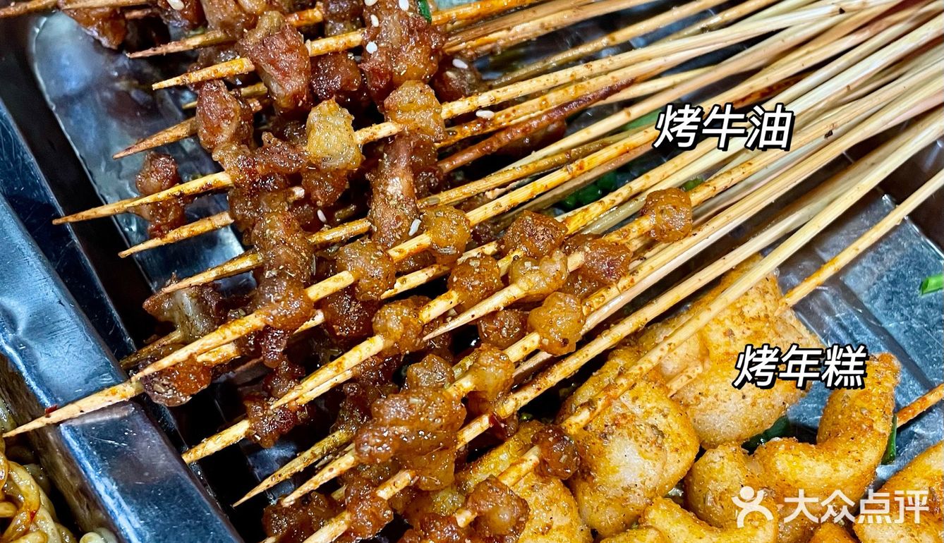 坐满回头客的夜宵店🥢藏在巷子中的烟火气💥