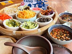 -包整·丝娃娃(甲秀楼景观店)