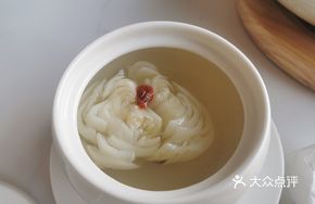 Pear and Lily Bulb Soup