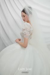 -Lady  Jane高端婚纱礼服馆
