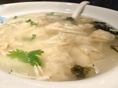 虾仁馄饨-新尚虾仁馄饨(青岛北站店)