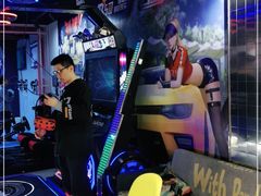 -VR+乐园·VR电竞·家庭亲子·密室逃脱·轰趴团建