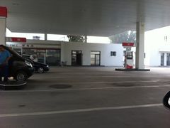 -中国石化长江道加油站