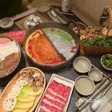 冬天当然是要吃火锅啦🥘
