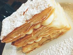 -ROAST coffee & eatery