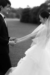 -喜爱高定婚纱摄影