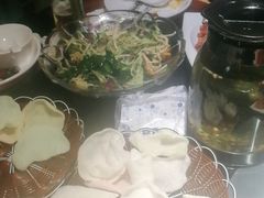 -东口码头·烧鸽子·鱼头泡饼·地方菜(金鹰悦城店)