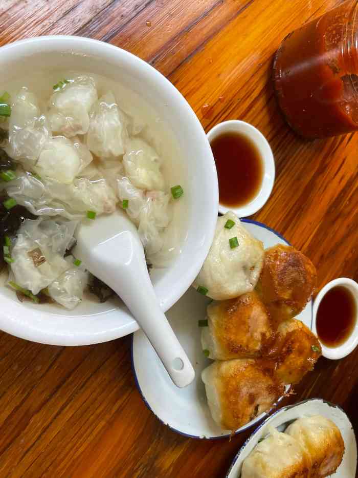 老街生煎-"老街生煎位于浙江省宁波市北仑区柴桥老街~.