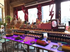 -大中华希尔顿酒店-念自助餐·嗨啤·小龙虾