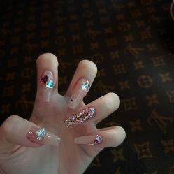 -LISSOM莉森 Nail ·美甲美睫原创定制店