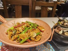 -云海肴·汽锅鸡·云南菜(天山百盛优客店)