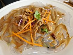招牌手工大拉皮-关东小磨东北菜(上海长风大悦城店)