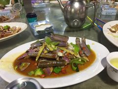 -四川小胡子海鲜(丁村万人海鲜广场店)