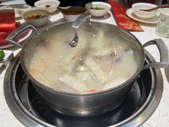 -三人行骨头王火锅(长寿店)