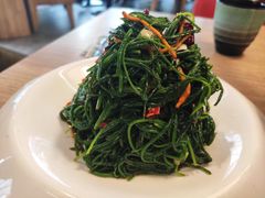 虫草花拌沙葱-阿西娅·西北妈妈拿手菜(华联店)