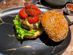 -Let'sBURGERplus·非常创意汉堡(三里屯店)