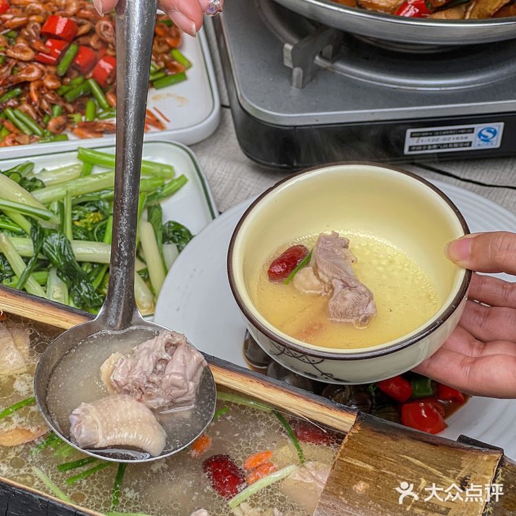 阳朔兴坪 | 超抵吃的餐吧居然在老街里⁉️