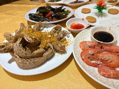 -鹏城人家海鲜酒家·23年老字号(较场尾店)