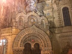 -滴血救世主教堂