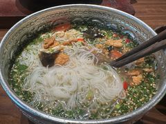 -良米山·云南野生菌过桥米线(上海首店)