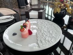 -瑞吉酒店·The Drawing Room闲逸廊·云端下午茶·夜奢Whiskey